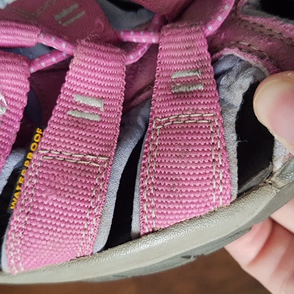 Keen Newport H2 Waterproof Hiking Outdoor Pink Purple Kids Sandals Size 4 - Picture 16 of 16